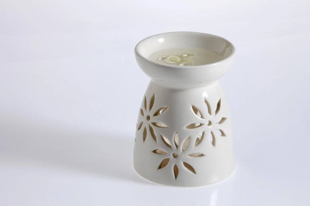 Ceramiczny kominek zapachowy na wosk